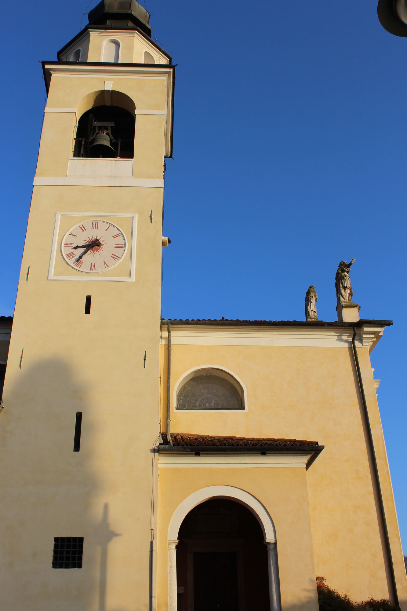 Parish Church of San Lorenzo Martire, Piazza IV Novembre